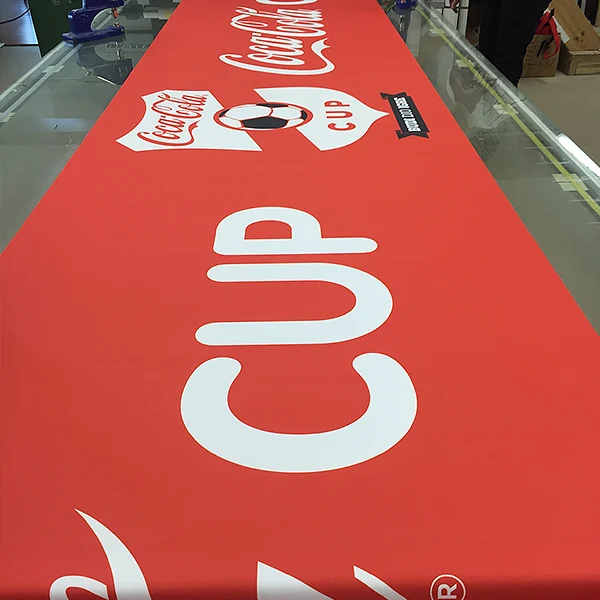 Tisk, izdelava in prodaja transparenta za podjetje Coca Cola